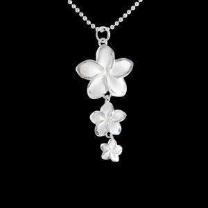 艶消し3連お花silver925ネックレス